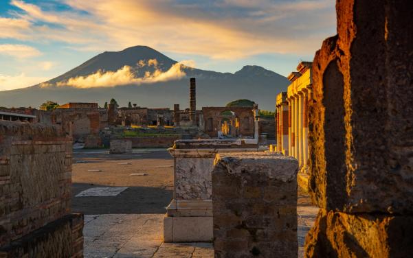 Pompeii with Wine Tasting Excursion-3